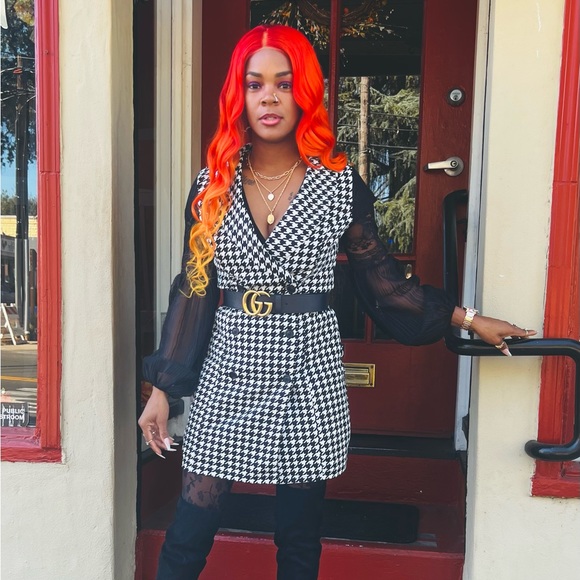 Meet your Posher, Michelle - Picture 1 of 1